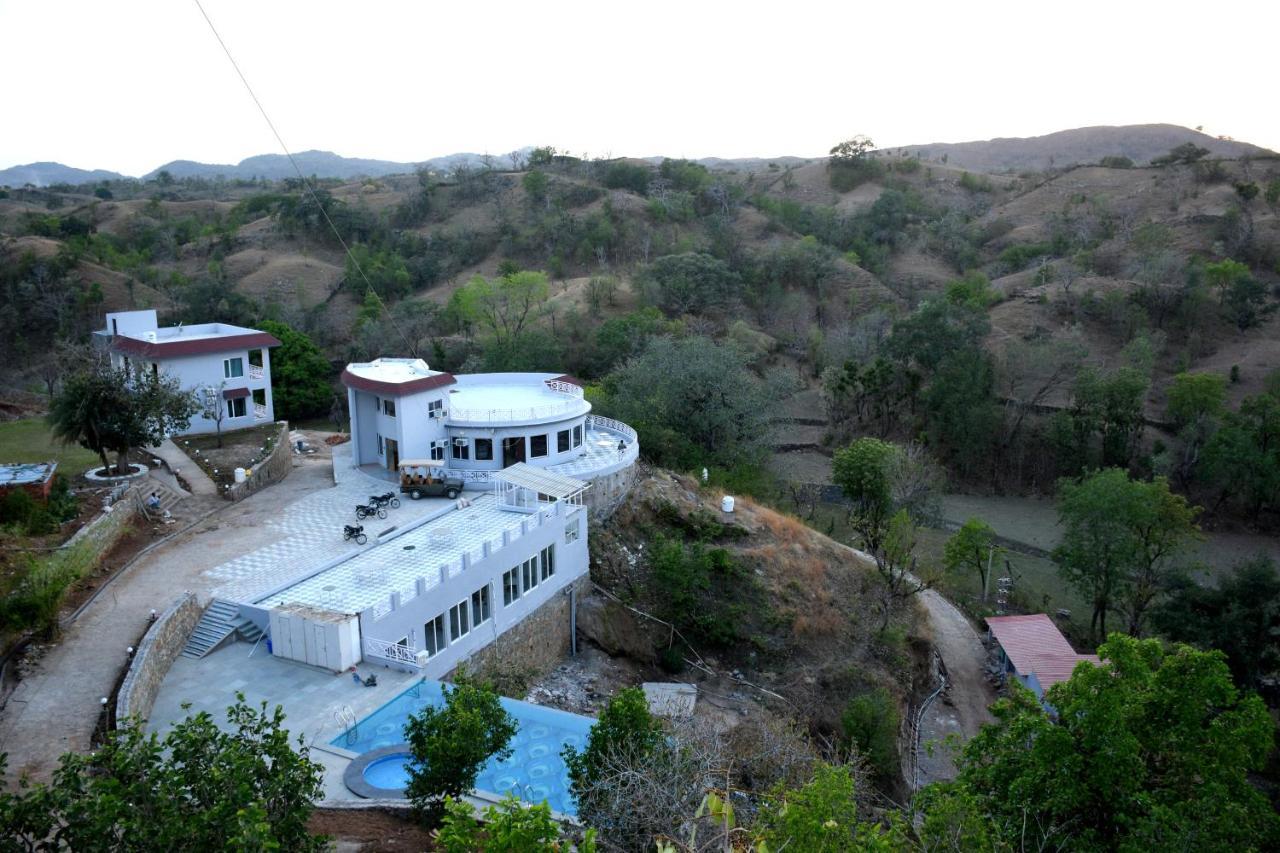 The Sky Imperial Pavoreal Jungle Resort Kumbhalgarh Eksteriør bilde