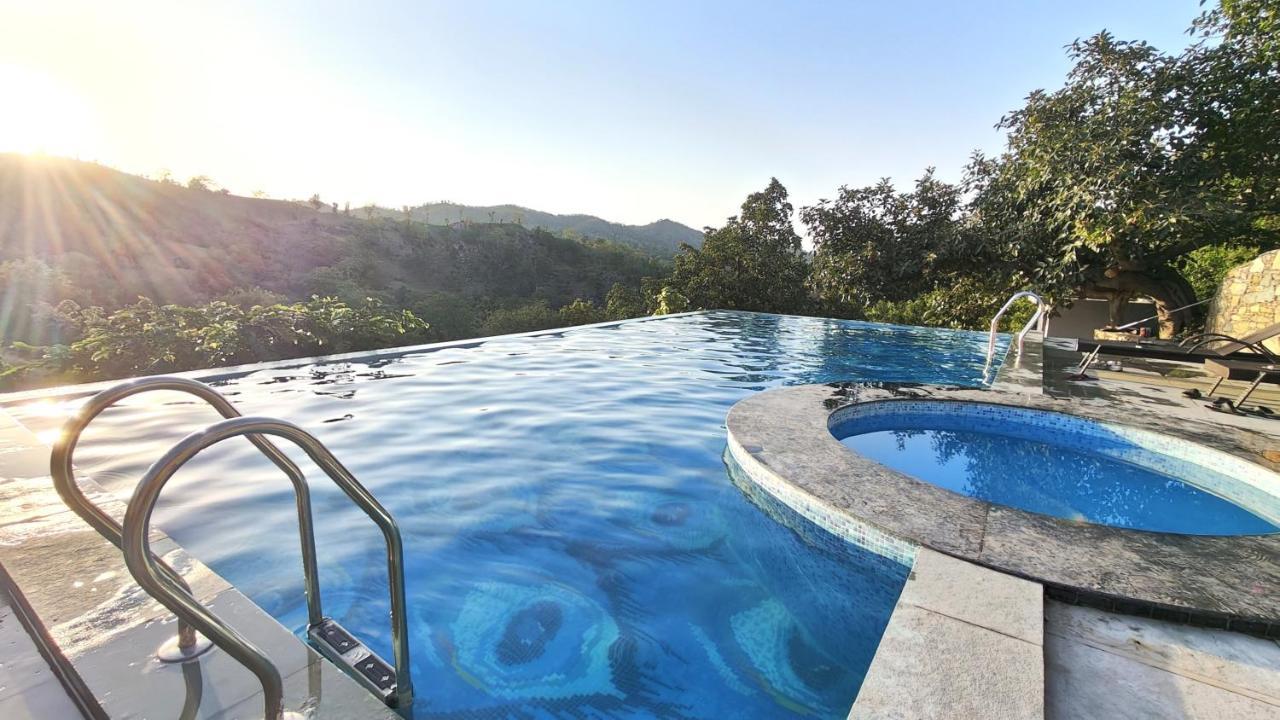 The Sky Imperial Pavoreal Jungle Resort Kumbhalgarh Eksteriør bilde