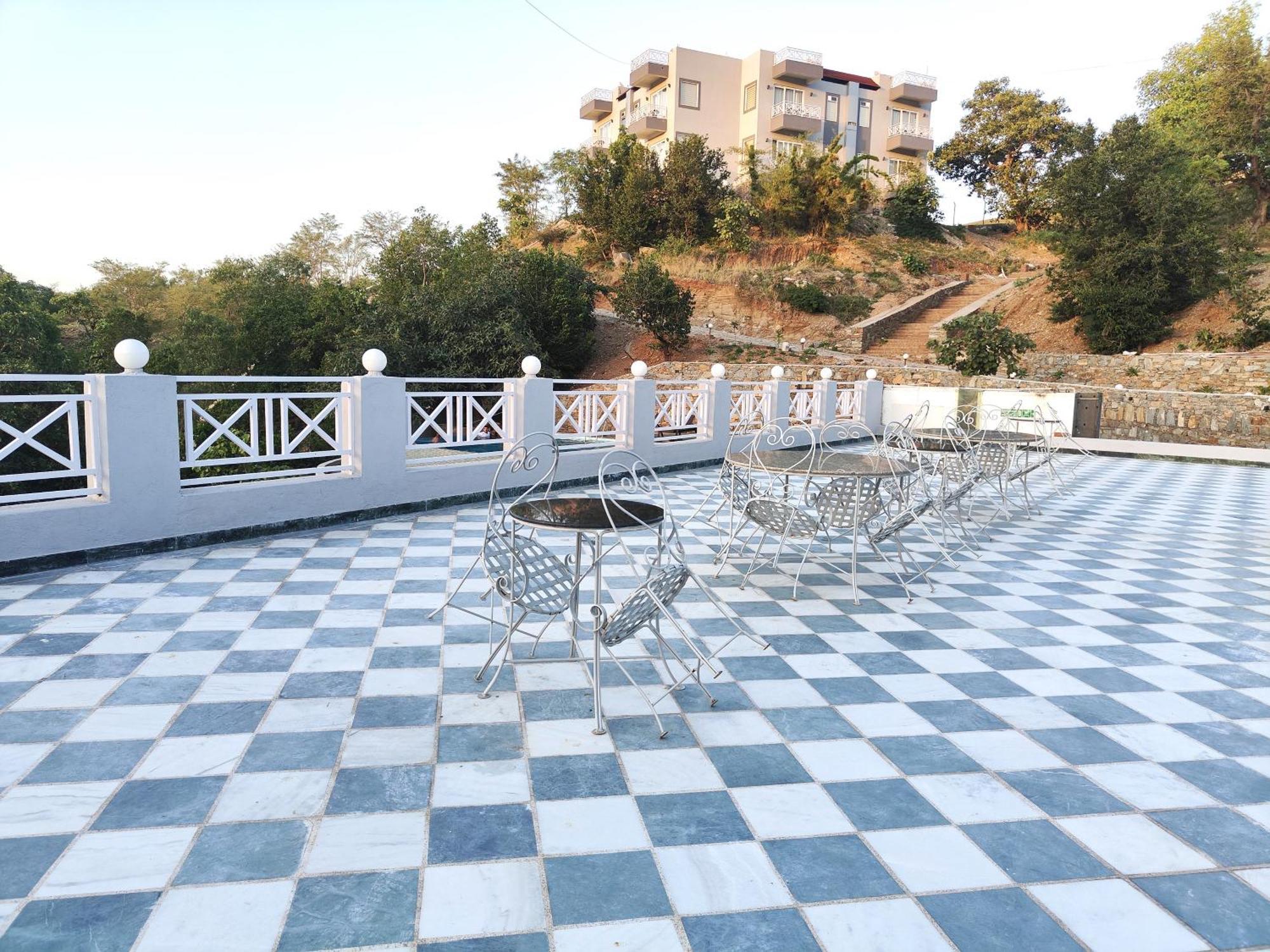 The Sky Imperial Pavoreal Jungle Resort Kumbhalgarh Eksteriør bilde