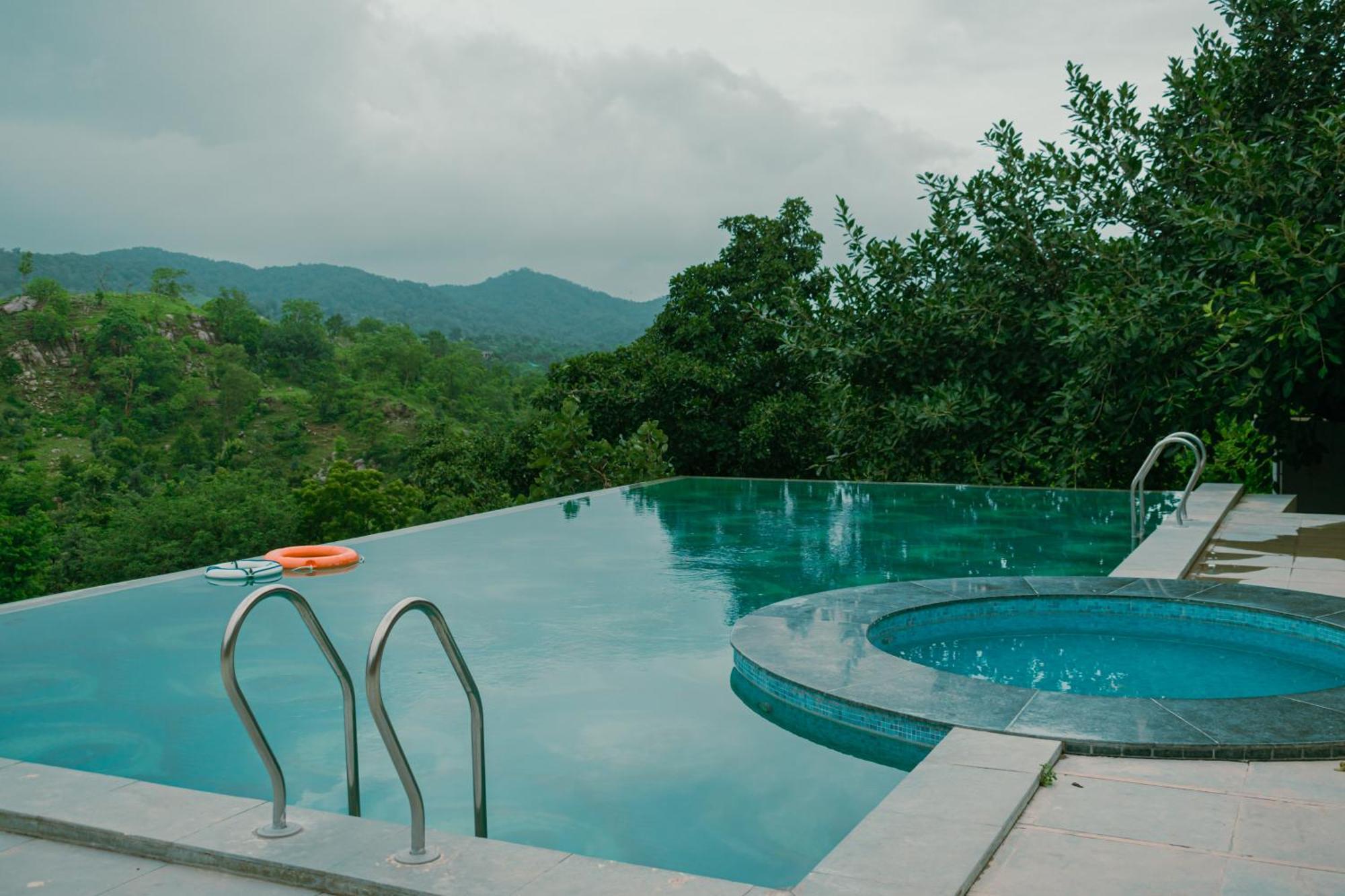 The Sky Imperial Pavoreal Jungle Resort Kumbhalgarh Eksteriør bilde