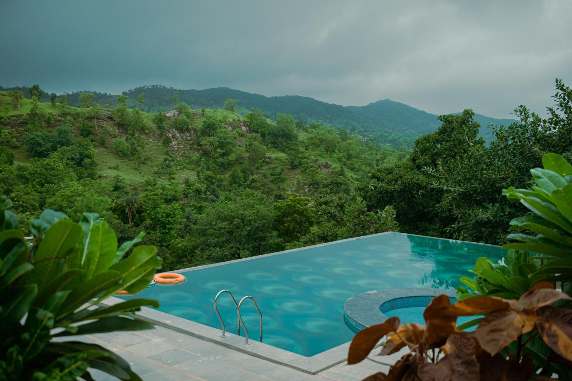 The Sky Imperial Pavoreal Jungle Resort Kumbhalgarh Eksteriør bilde